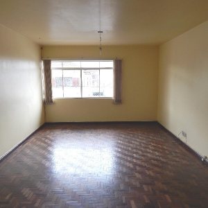 Casa com 111m², 4 dormitórios, no bairro Pio X em Caxias do Sul para Comprar
