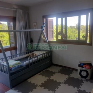Casa com 892m², 7 dormitórios, 4 vagas, no bairro Petrópolis em Caxias do Sul para Alugar ou Comprar
