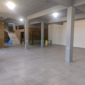 Casa com 892m², 7 dormitórios, 4 vagas, no bairro Petrópolis em Caxias do Sul para Alugar ou Comprar