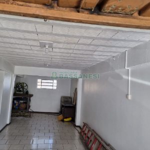 Casa com 172m², 3 dormitórios, no bairro Charqueadas em Caxias do Sul para Comprar