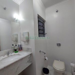 Loja Mobiliada com 120m², no bairro São Pelegrino em Caxias do Sul para Alugar