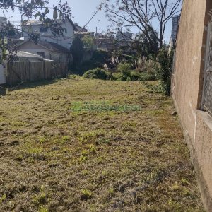 Terreno com 360m², no bairro Desvio Rizzo em Caxias do Sul para Alugar ou Comprar