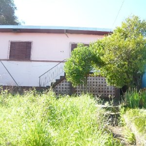 Casa com 76m², 3 dormitórios, 1 vaga, no bairro Colina do Sol em Caxias do Sul para Comprar