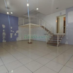 Loja com 56m², no bairro Centro em Caxias do Sul para Alugar