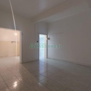 Loja com 56m², no bairro Centro em Caxias do Sul para Alugar