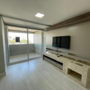 Apto Mobiliado com 85m², 2 dormitórios, 2 vagas, no bairro Panazzolo em Caxias do Sul para Comprar