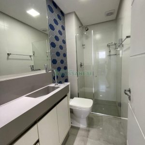 Apto Mobiliado com 85m², 2 dormitórios, 2 vagas, no bairro Panazzolo em Caxias do Sul para Comprar