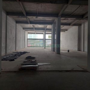 Loja com 583m², no bairro Villagio Iguatemi em Caxias do Sul para Alugar