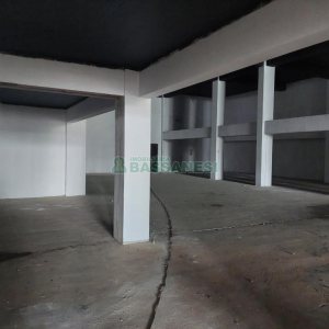 Loja com 740m², no bairro Villagio Iguatemi em Caxias do Sul para Alugar