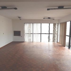 Sala Mobiliada com 112m², no bairro São Pelegrino em Caxias do Sul para Alugar ou Comprar