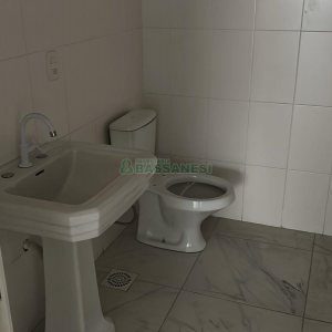 Loja com 252m², no bairro São Pelegrino em Caxias do Sul para Alugar