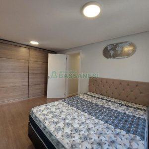 Apto Mobiliado com 65m², 2 dormitórios, 1 vaga, no bairro Villagio Iguatemi em Caxias do Sul para Alugar