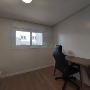 Apto Mobiliado com 65m², 2 dormitórios, 1 vaga, no bairro Villagio Iguatemi em Caxias do Sul para Alugar