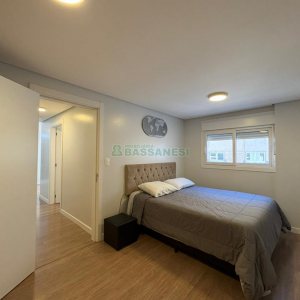 Apto Mobiliado com 65m², 2 dormitórios, 1 vaga, no bairro Villagio Iguatemi em Caxias do Sul para Alugar