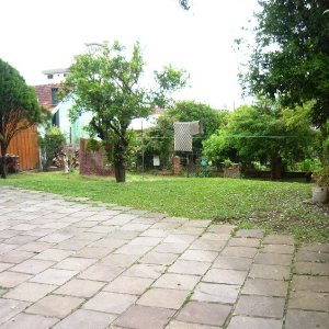 Predio com 99m², 3 dormitórios, 1 vaga, no bairro Pio X em Caxias do Sul para Comprar