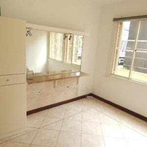 Sala com 42m², no bairro Centro em Caxias do Sul para Comprar