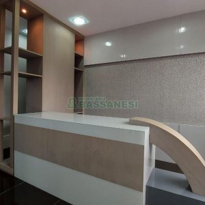 Sala Mobiliada com 97m², no bairro Panazzolo em Caxias do Sul para Comprar
