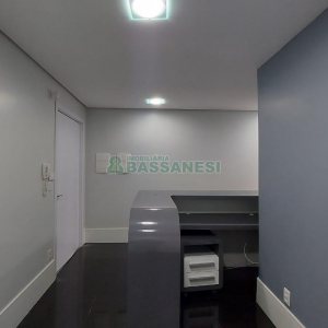 Sala Mobiliada com 97m², no bairro Panazzolo em Caxias do Sul para Comprar