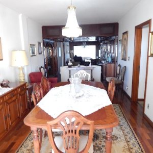 Apto Mobiliado com 260m², 4 dormitórios, 2 vagas, no bairro Centro em Caxias do Sul para Alugar ou Comprar