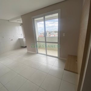 Apartamento com 42m², 1 dormitório, 1 vaga, no bairro Petrópolis em Caxias do Sul para Alugar