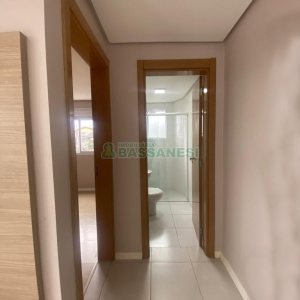 Apartamento com 42m², 1 dormitório, 1 vaga, no bairro Petrópolis em Caxias do Sul para Alugar