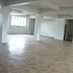 Loja com 1020m², 8 vagas, no bairro Centro em Caxias do Sul para Alugar ou Comprar