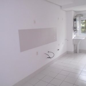 Apartamento com 72m², 3 dormitórios, 2 vagas, no bairro Santa Catarina em Caxias do Sul para Comprar