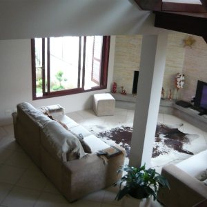 Casa com 330m², 3 dormitórios, 4 vagas, no bairro Colina Sorriso em Caxias do Sul para Comprar