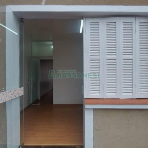 Loja com 120m², no bairro Centro em Caxias do Sul para Alugar