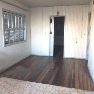 Casa com 160m², 3 dormitórios, no bairro Rio Branco em Caxias do Sul para Comprar
