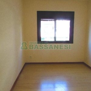 Apartamento com 76m², 2 dormitórios, 2 vagas, no bairro Centro em Caxias do Sul para Comprar