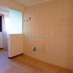 Apartamento com 76m², 2 dormitórios, 2 vagas, no bairro Centro em Caxias do Sul para Comprar