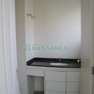 Sala com 120m², 2 vagas, no bairro Madureira em Caxias do Sul para Comprar