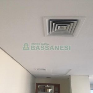 Sala com 120m², 2 vagas, no bairro Madureira em Caxias do Sul para Comprar