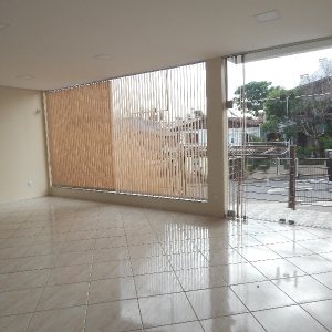 Loja com 165m², no bairro Kayser em Caxias do Sul para Alugar