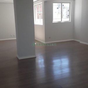 Sala com 42m², no bairro Centro em Caxias do Sul para Comprar