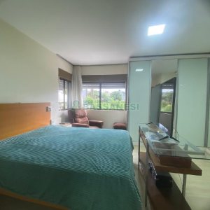Apto Mobiliado com 135m², 2 dormitórios, 2 vagas, no bairro Colina Sorriso em Caxias do Sul para Comprar