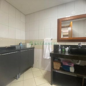 Apto Mobiliado com 135m², 2 dormitórios, 2 vagas, no bairro Colina Sorriso em Caxias do Sul para Comprar