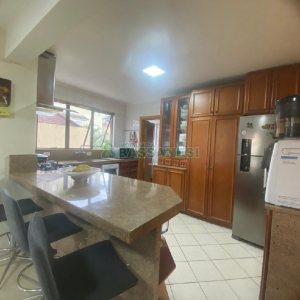 Apto Mobiliado com 135m², 2 dormitórios, 2 vagas, no bairro Colina Sorriso em Caxias do Sul para Comprar