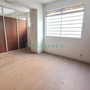 Sala com 112m², no bairro Centro em Caxias do Sul para Alugar