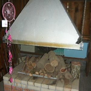 Chácara com 100m², 2 dormitórios, 1 vaga, no bairro Nossa Senhora da Saúde em Caxias do Sul para Comprar