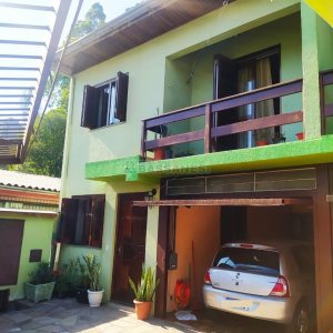 Sobrado com 104m², 3 dormitórios, no bairro Charqueadas em Caxias do Sul para Comprar