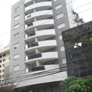Apartamento com 73m², 2 dormitórios, 1 vaga, no bairro São Pelegrino em Caxias do Sul para Alugar