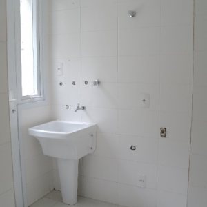 Apartamento com 73m², 2 dormitórios, 1 vaga, no bairro São Pelegrino em Caxias do Sul para Alugar