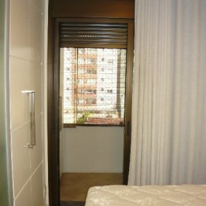 Apto Mobiliado com 85m², 2 dormitórios, 1 vaga, no bairro Centro em Caxias do Sul para Alugar