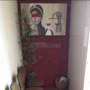 Sala com 45m², no bairro Rio Branco em Caxias do Sul para Comprar