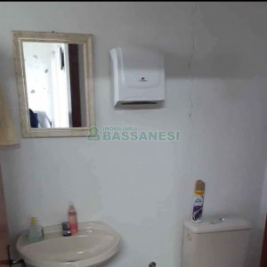 Sala com 45m², no bairro Rio Branco em Caxias do Sul para Comprar