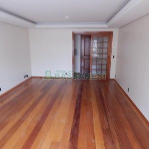 Apartamento com 130m², 3 dormitórios, 3 vagas, no bairro São Pelegrino em Caxias do Sul para Comprar
