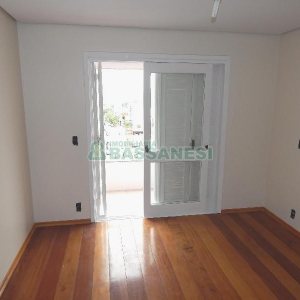 Apartamento com 130m², 3 dormitórios, 3 vagas, no bairro São Pelegrino em Caxias do Sul para Comprar