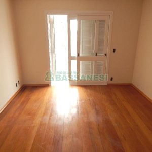 Apartamento com 130m², 3 dormitórios, 3 vagas, no bairro São Pelegrino em Caxias do Sul para Comprar